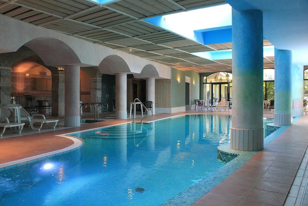 Aux Meubles Du Manoir Aparthotel Aix-les-Bains Quarto foto