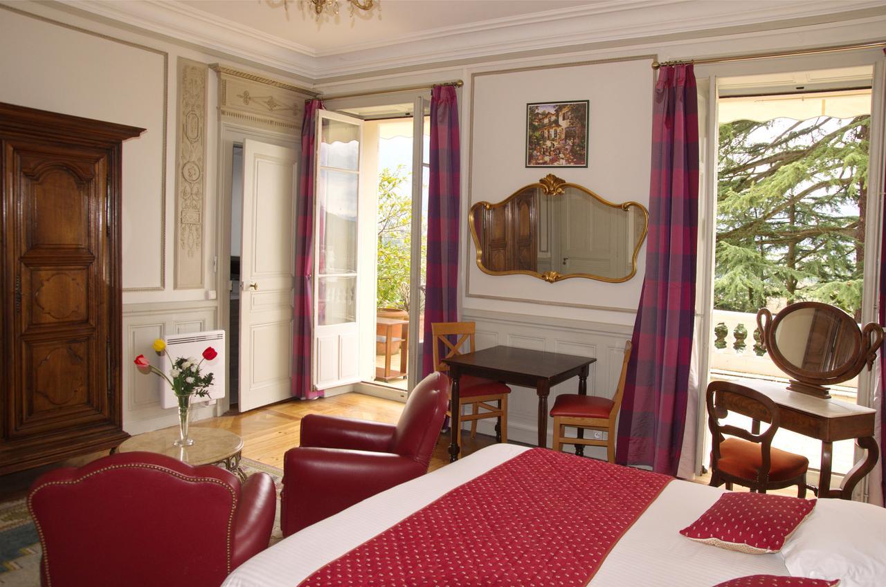 Aux Meubles Du Manoir Aparthotel Aix-les-Bains Exterior foto