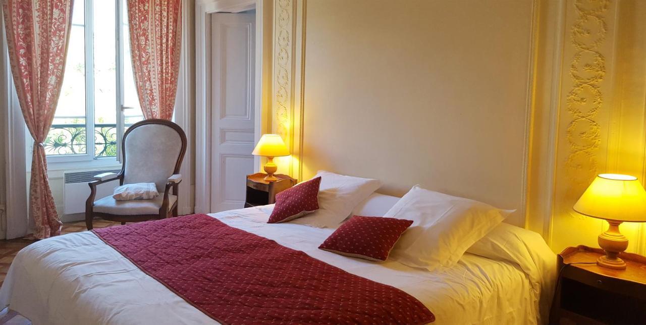 Aux Meubles Du Manoir Aparthotel Aix-les-Bains Exterior foto